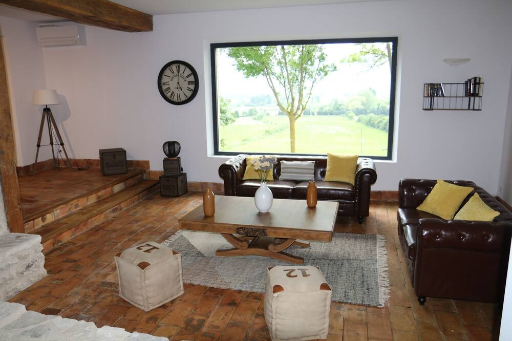 Photo of Livingroom in Sault