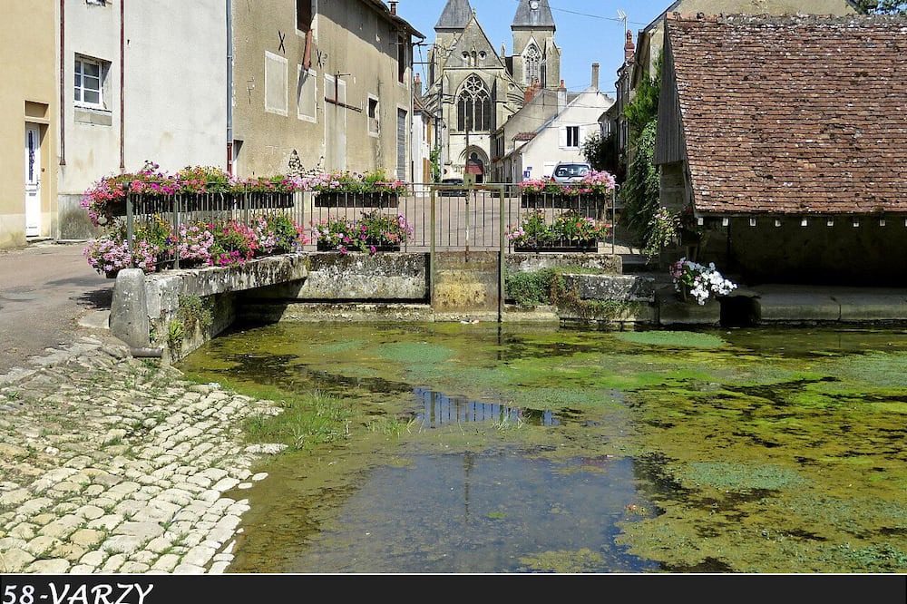 Photo of Outdoor in Varzy