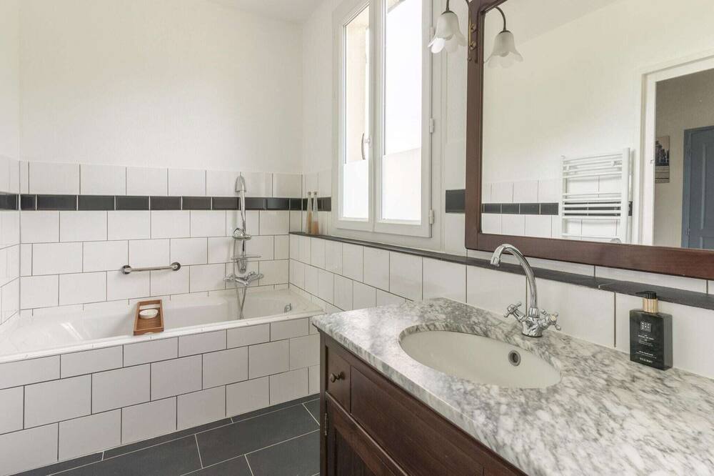 Photo of Bathroom in Cuzy