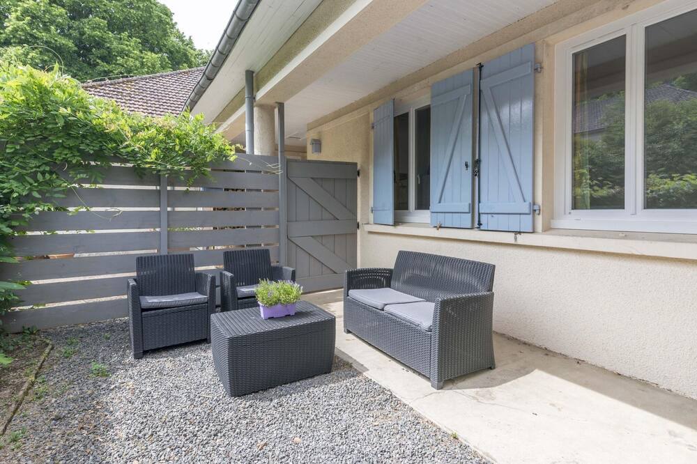 Photo of Patio Balcony in Cuzy