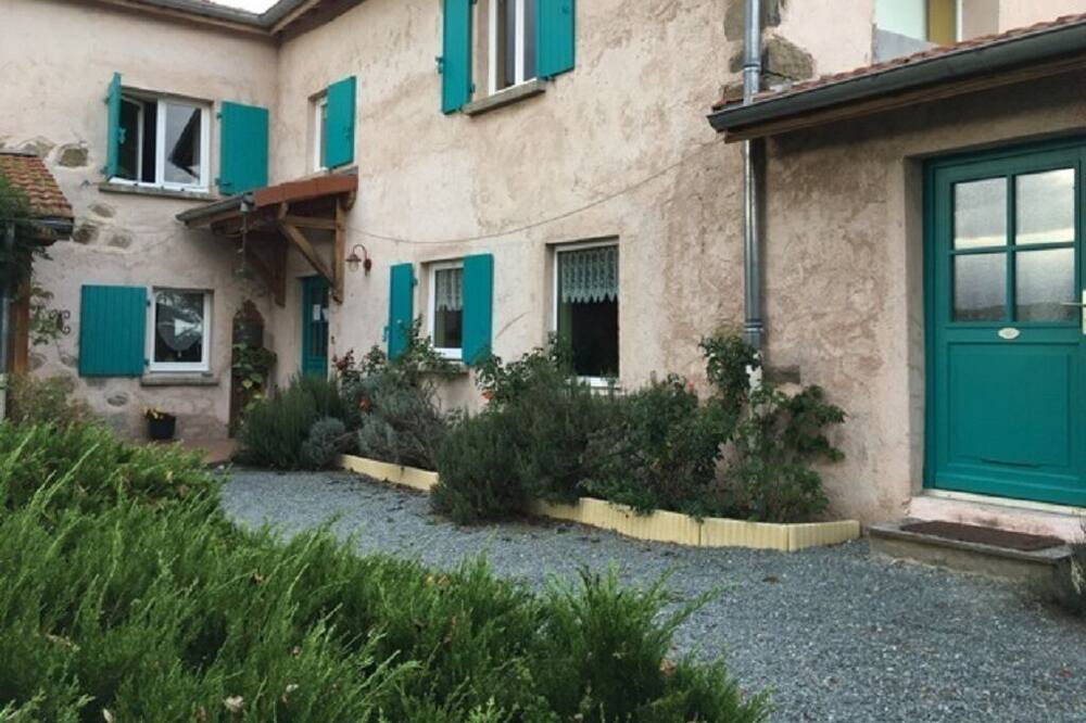 Photo of Outdoor in Saint-Jean-Saint-Maurice-sur-Loire