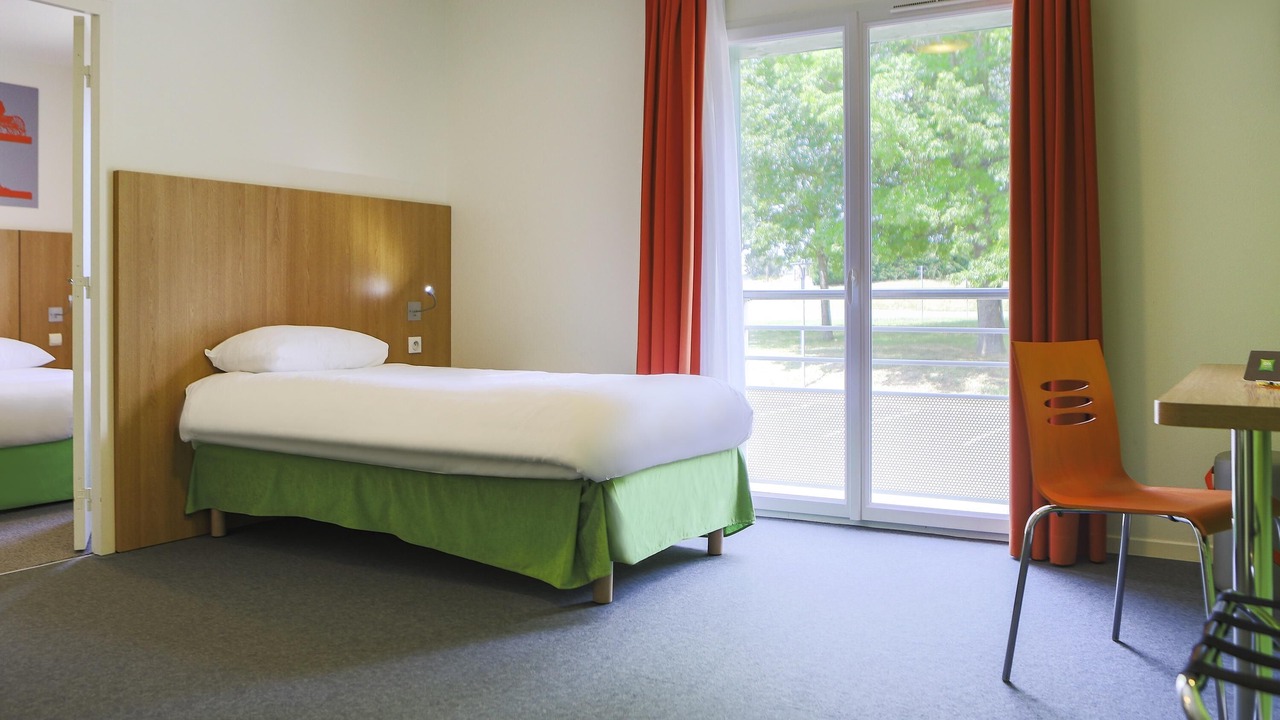 Photo of Bedroom in Bourbon-Lancy