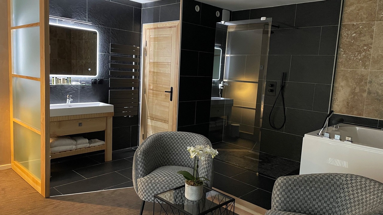 Photo of Bathroom in Loriol-sur-Drome