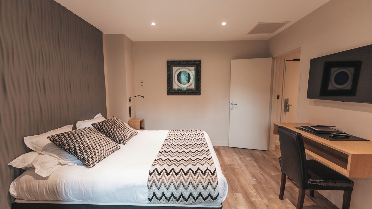Photo of Bedroom in Dracy-le-Fort