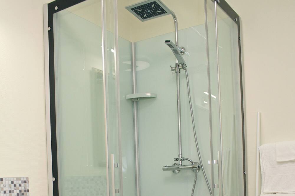Photo of Bathroom in Vauconcourt-Nervezain