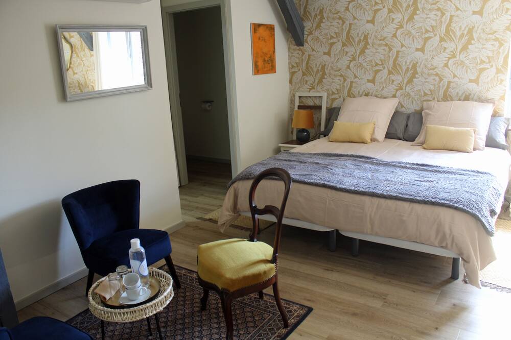 Photo of Bedroom in Vauconcourt-Nervezain