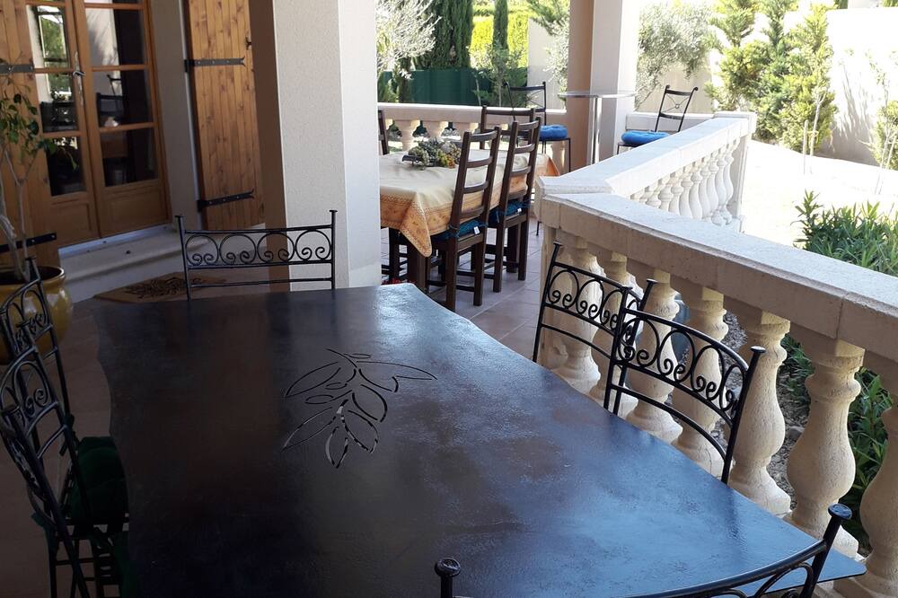 Photo of Patio Balcony in Caromb