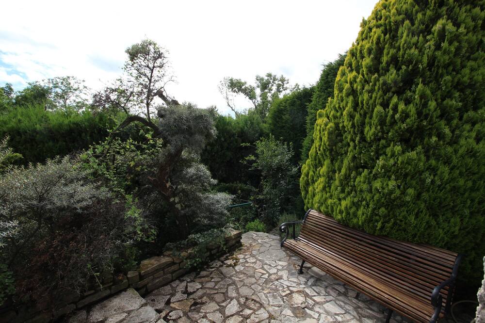 Photo of Outdoor in Toulaud