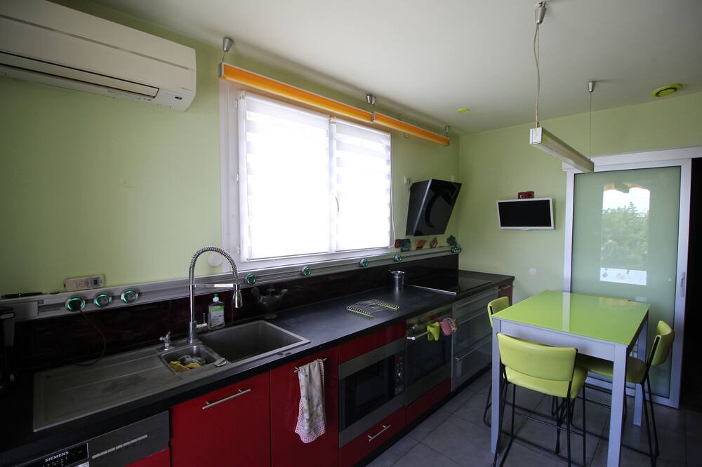 Photo of Kitchen in Toulaud