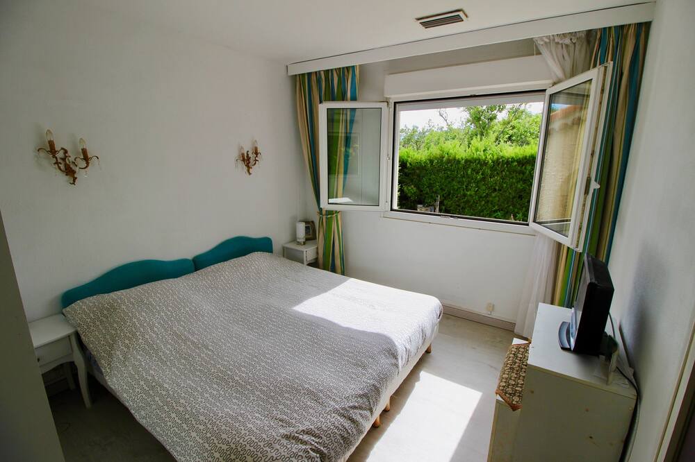 Photo of Bedroom in Toulaud