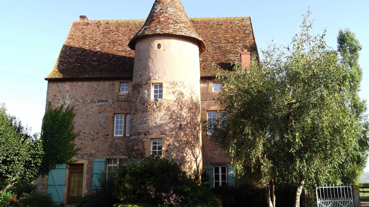 Photo of Outdoor in Poisson