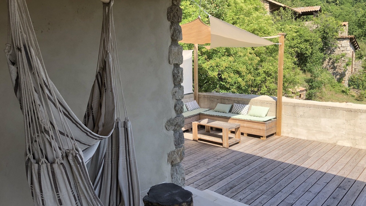 Photo of Patio Balcony in Labastide-sur-Besorgues