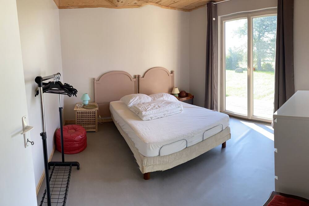 Photo of Bedroom in Saint-Germain-Chassenay
