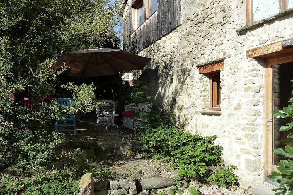 Photo of Outdoor in Piegros-la-Clastre
