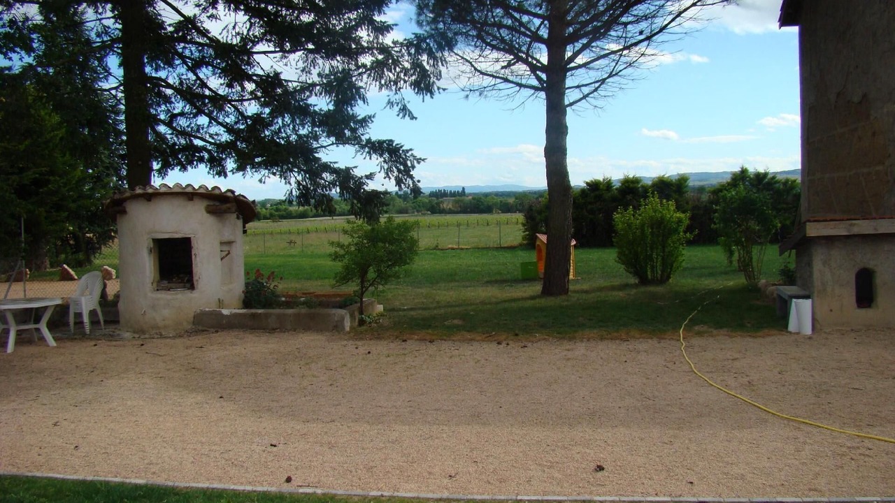 Photo of Outdoor in Belleville