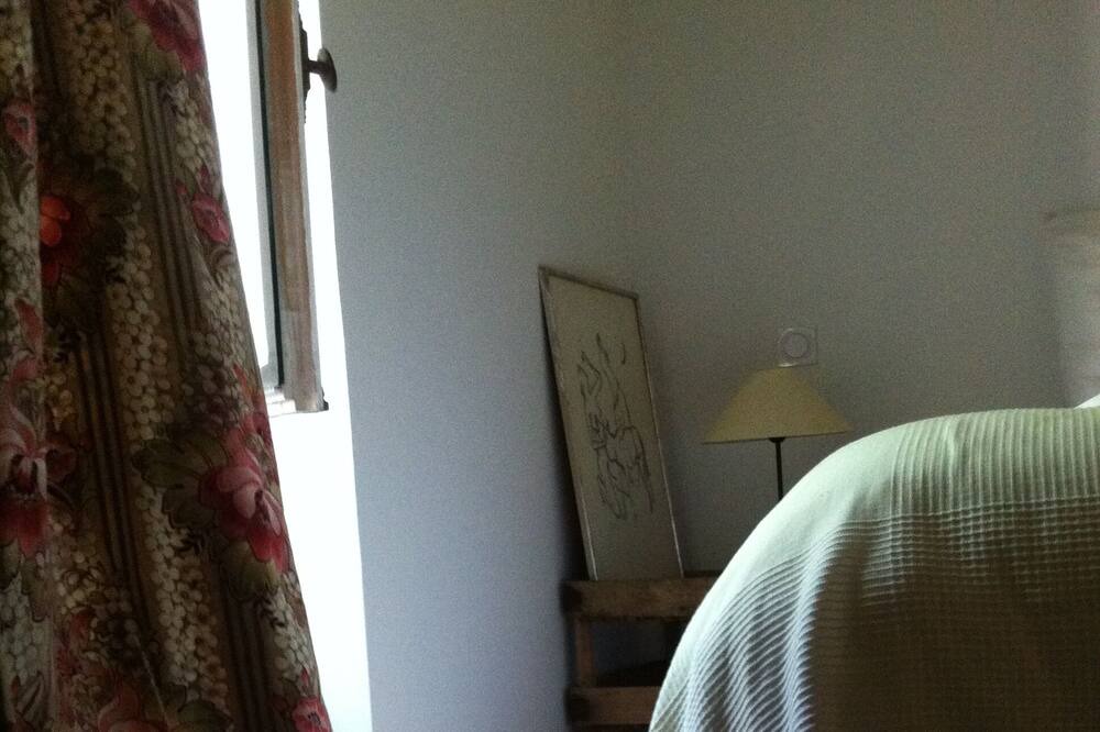 Photo of Bedroom in Visan