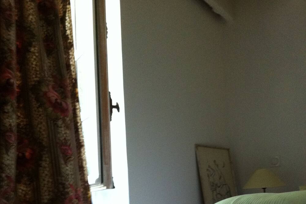 Photo of Bedroom in Visan