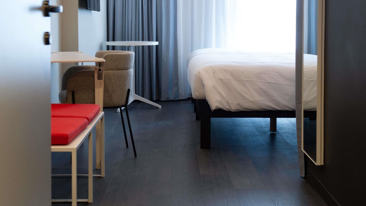 Photo of Bedroom in Montlhery