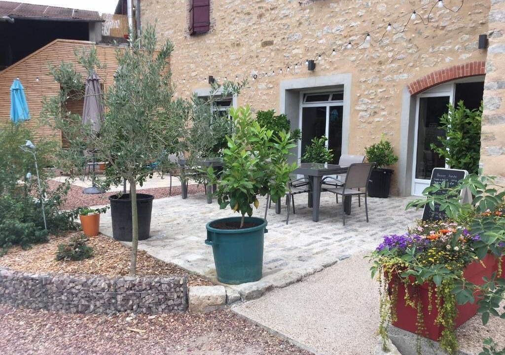 Photo of Patio Balcony in Chatillon en Bazois