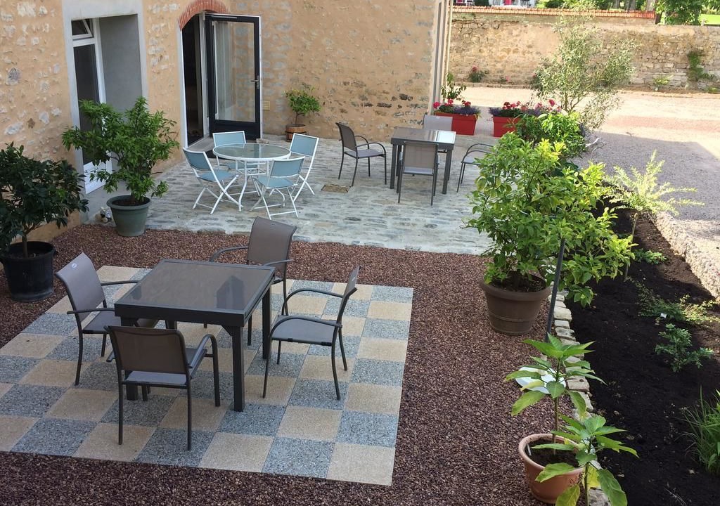Photo of Patio Balcony in Chatillon en Bazois
