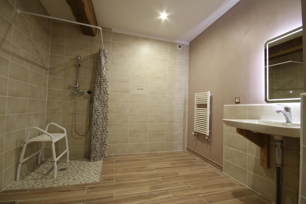 Photo of Bathroom in Chatillon en Bazois