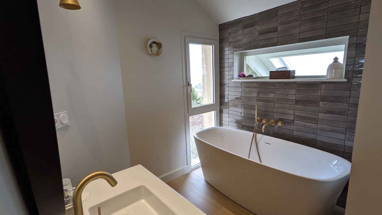 Photo of Bathroom in Beaune