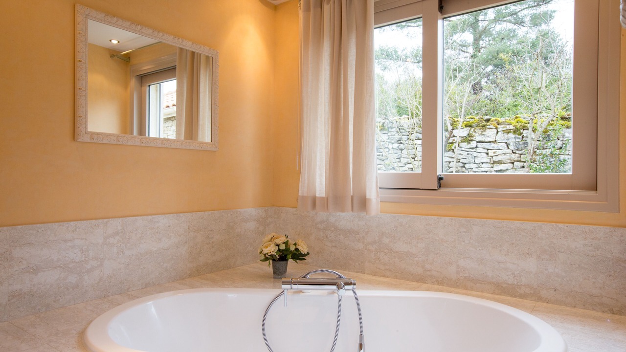 Photo of Bathroom in Beaune