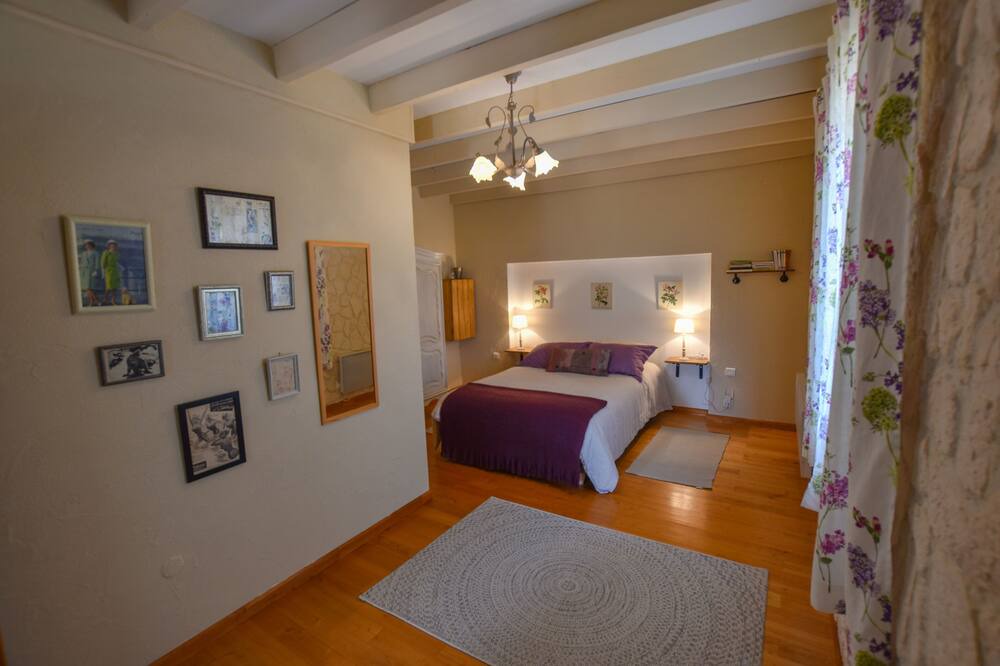 Photo of Bedroom in Saint-Marcel-d'Aredeche