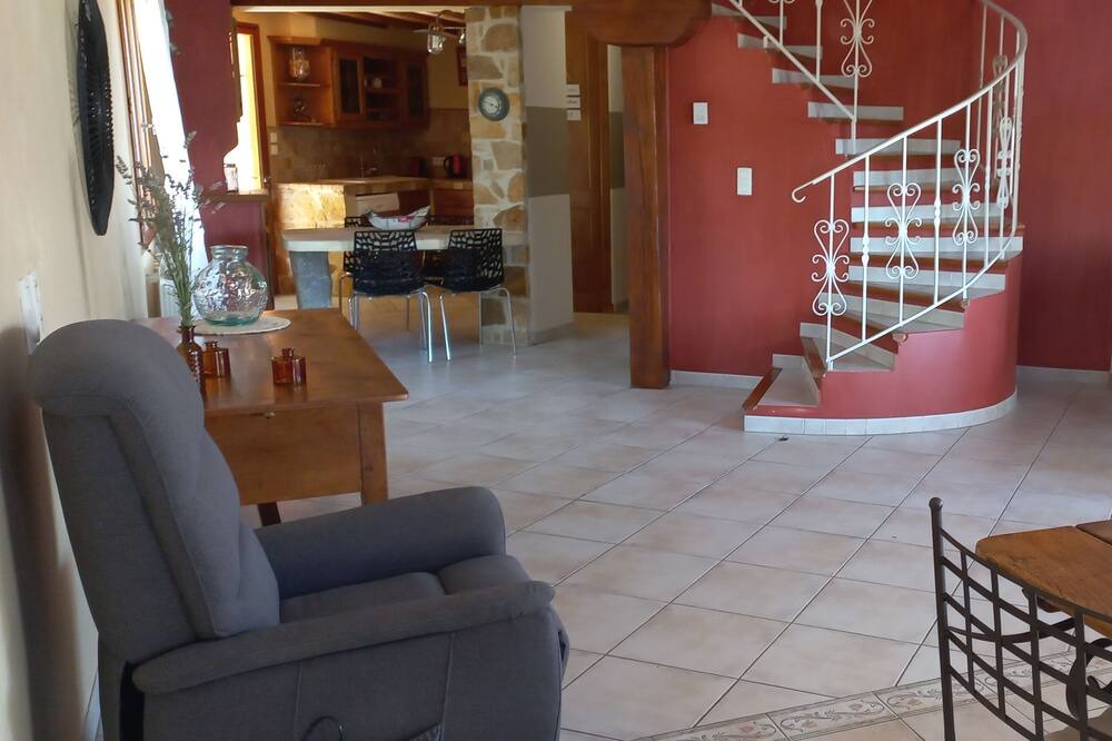 Photo of Livingroom in Beauvoisin