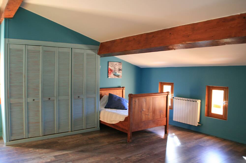 Photo of Bedroom in Beauvoisin