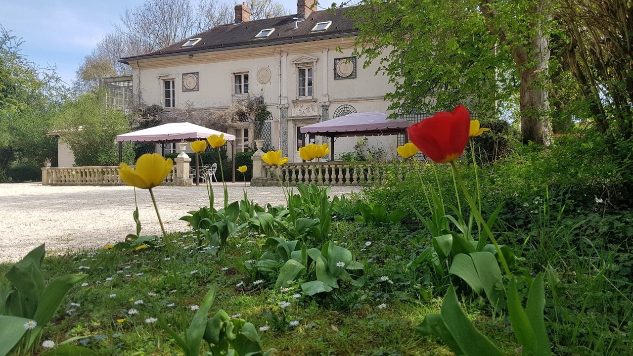 Photo of Outdoor in Janvry