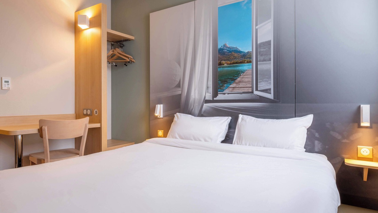 Photo of Bedroom in Saint-Cergues
