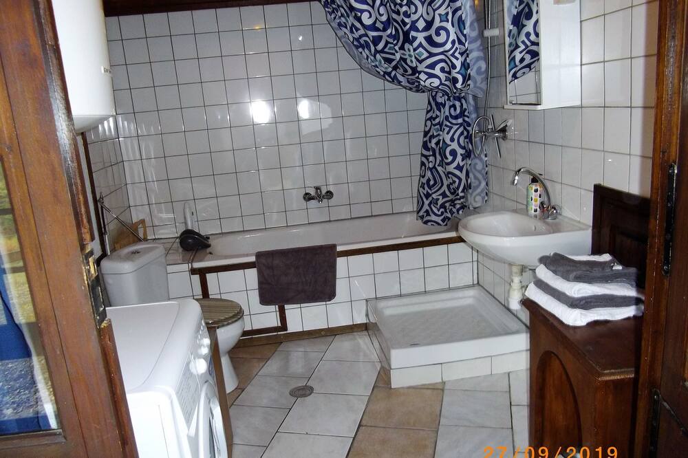 Photo of Bathroom in Saint-Vallier