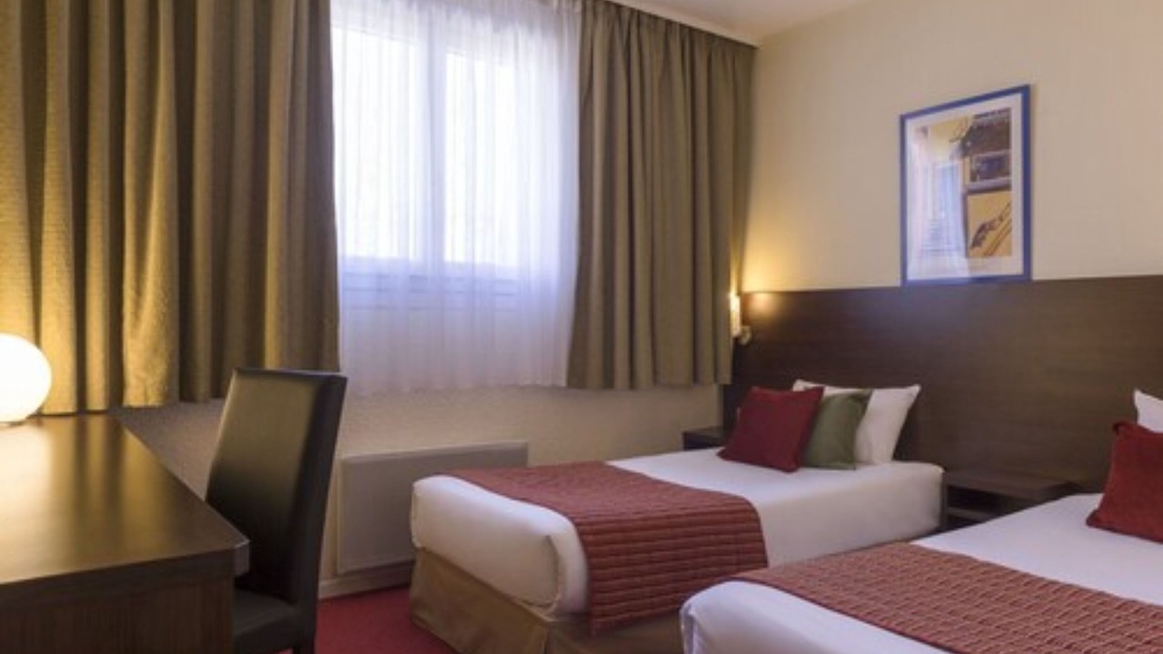 Photo of Bedroom in Draveil