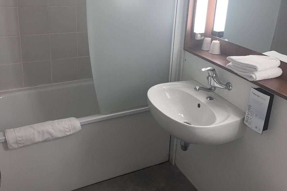 Photo of Bathroom in Saint-Martin-d'Heres