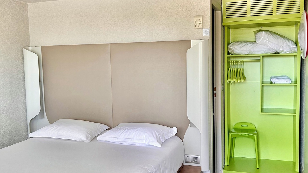 Photo of Bedroom in Valence