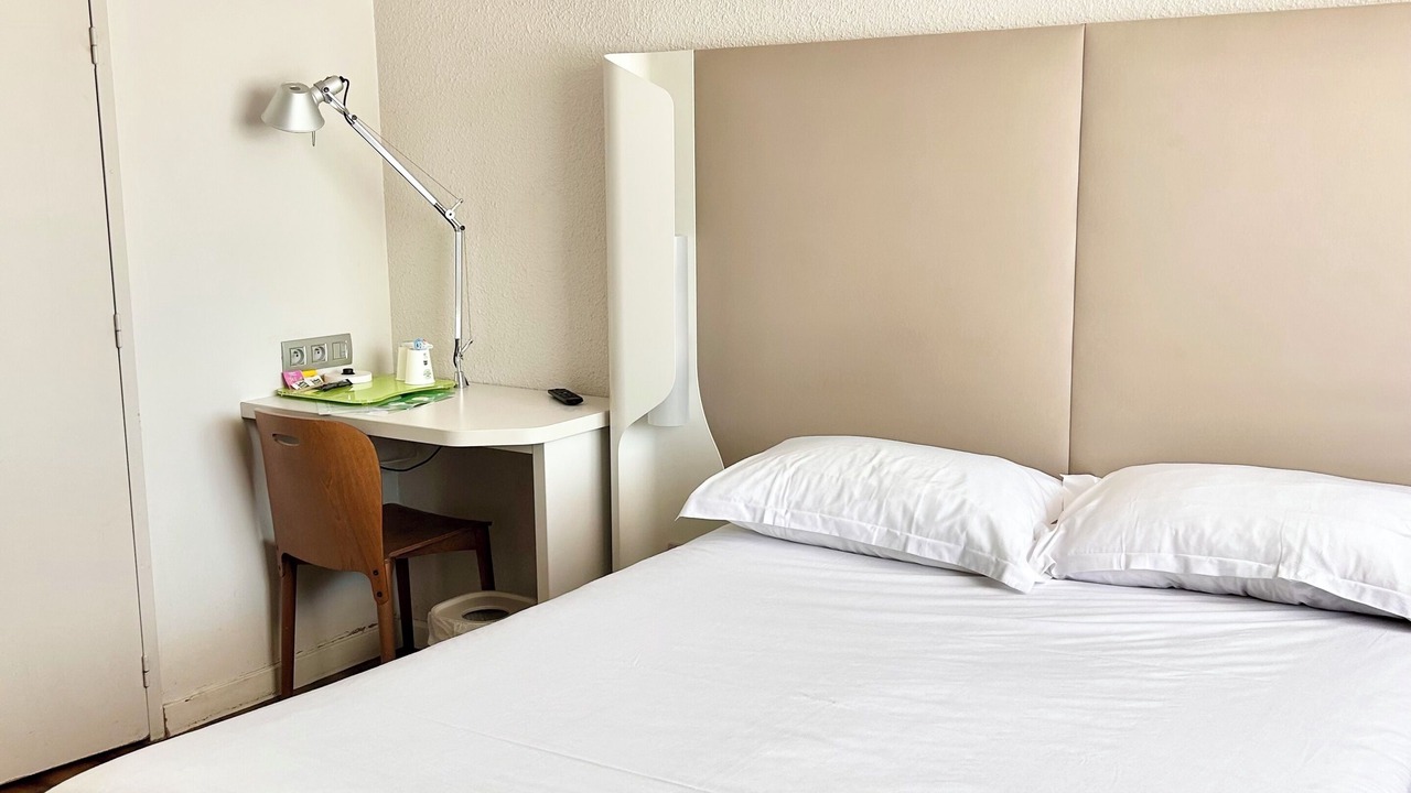 Photo of Bedroom in Valence