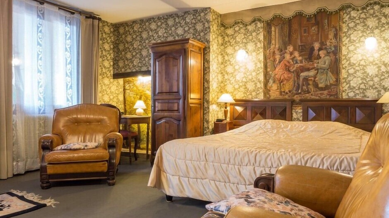 Photo of Bedroom in Replonges