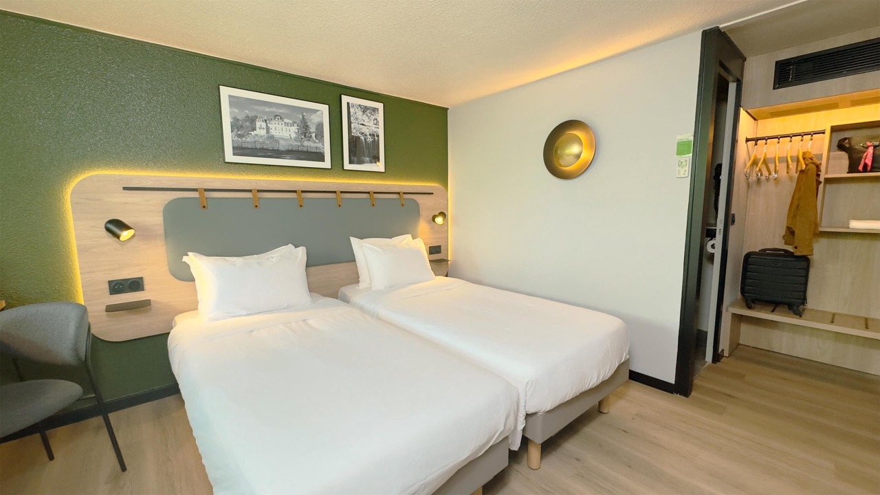 Photo of Bedroom in Epinay-sur-Orge