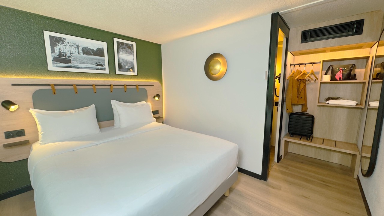 Photo of Bedroom in Epinay-sur-Orge