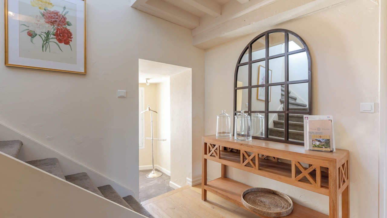 Photo of Bedroom in Aloxe-Corton