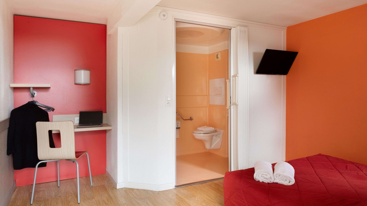 Photo of Bedroom in La Ville-du-Bois