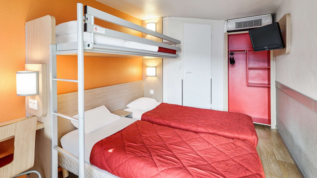 Photo of Bedroom in La Ville-du-Bois