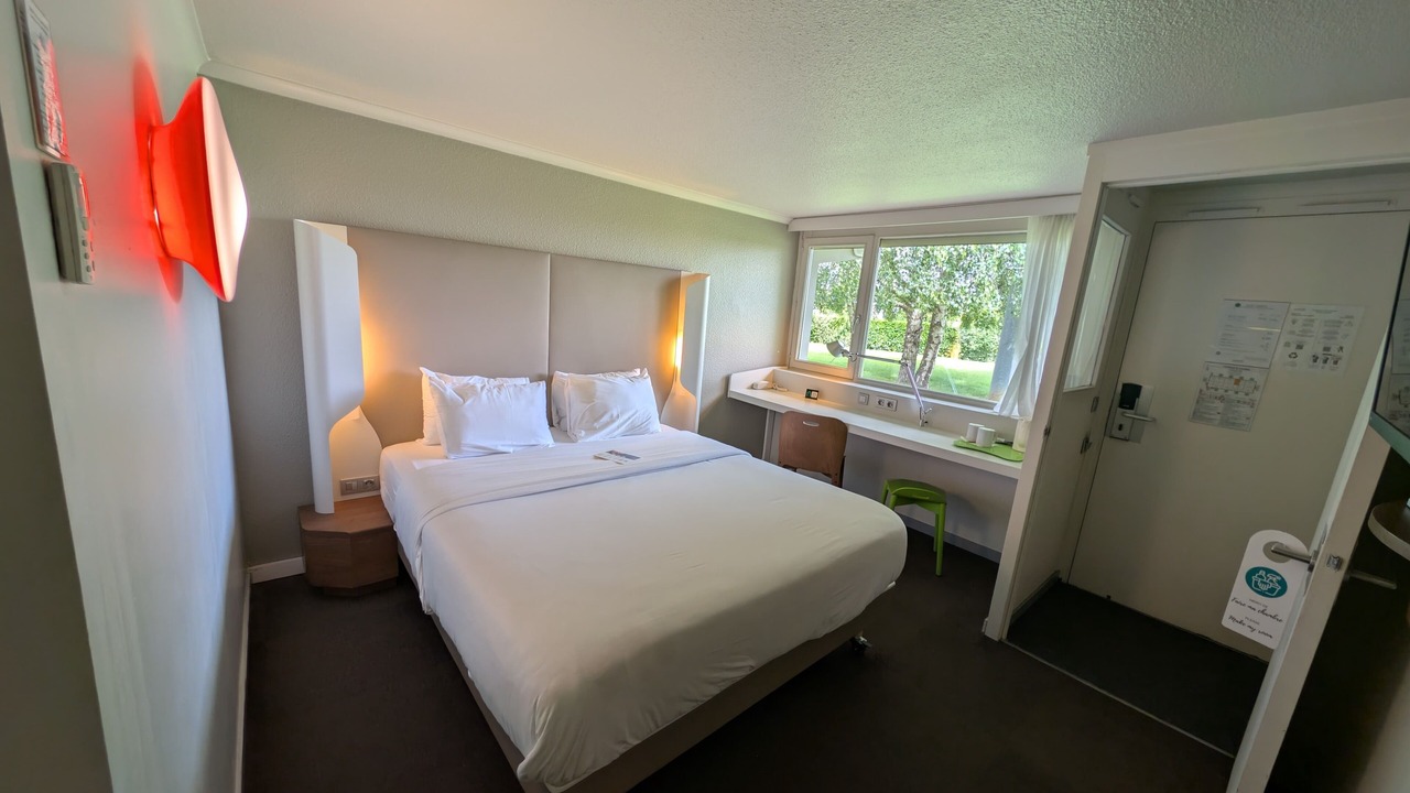Photo of Bedroom in Villejust