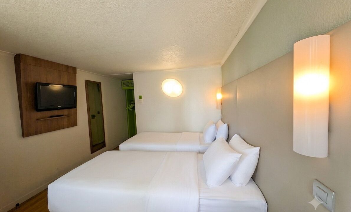 Photo of Bedroom in Villejust