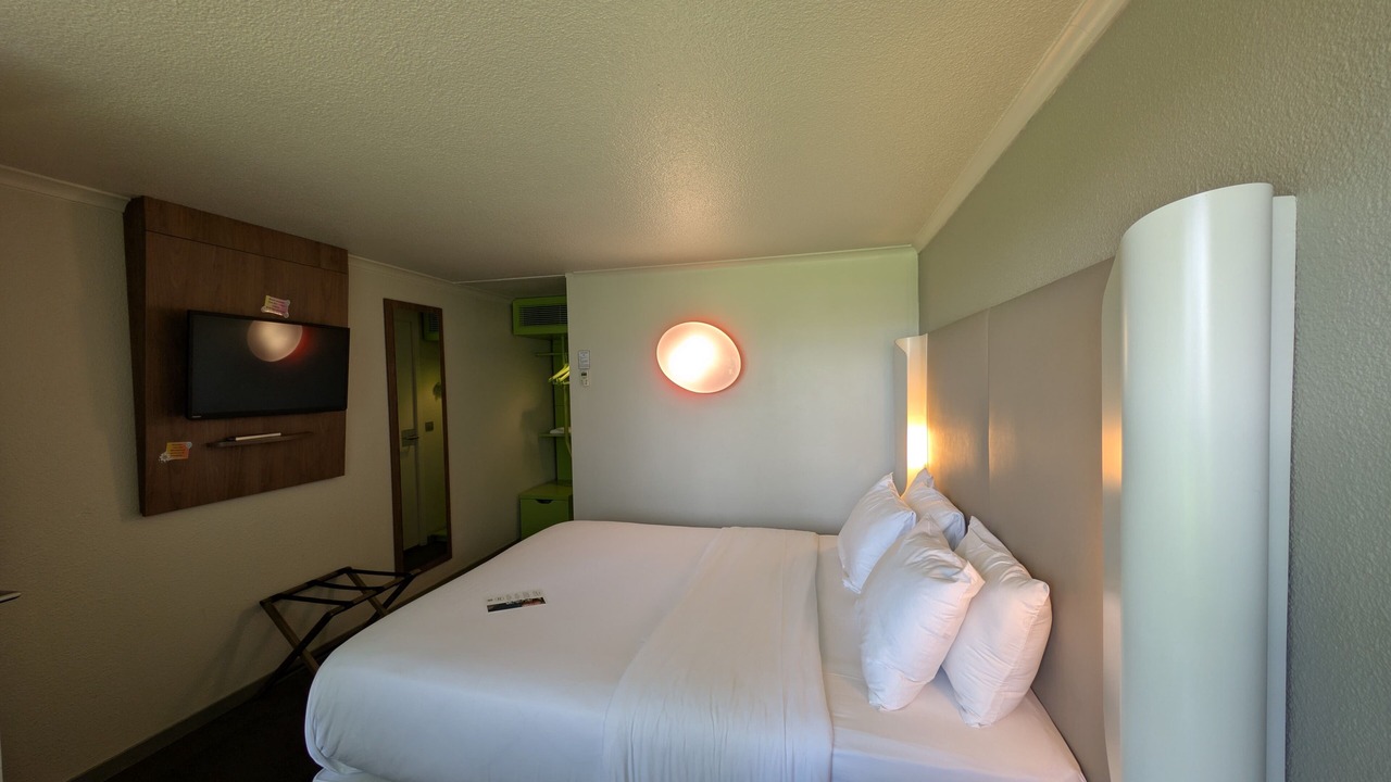 Photo of Bedroom in Villejust