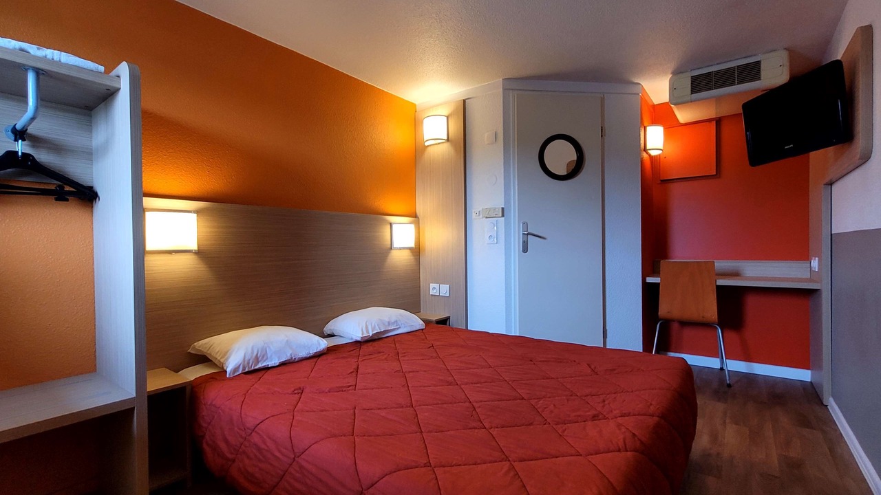 Photo of Bedroom in Semecourt