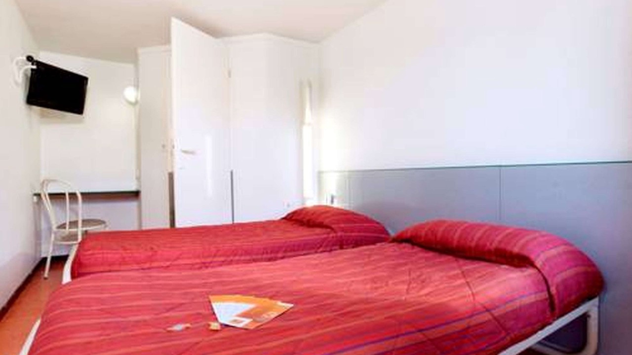 Photo of Bedroom in Perreux