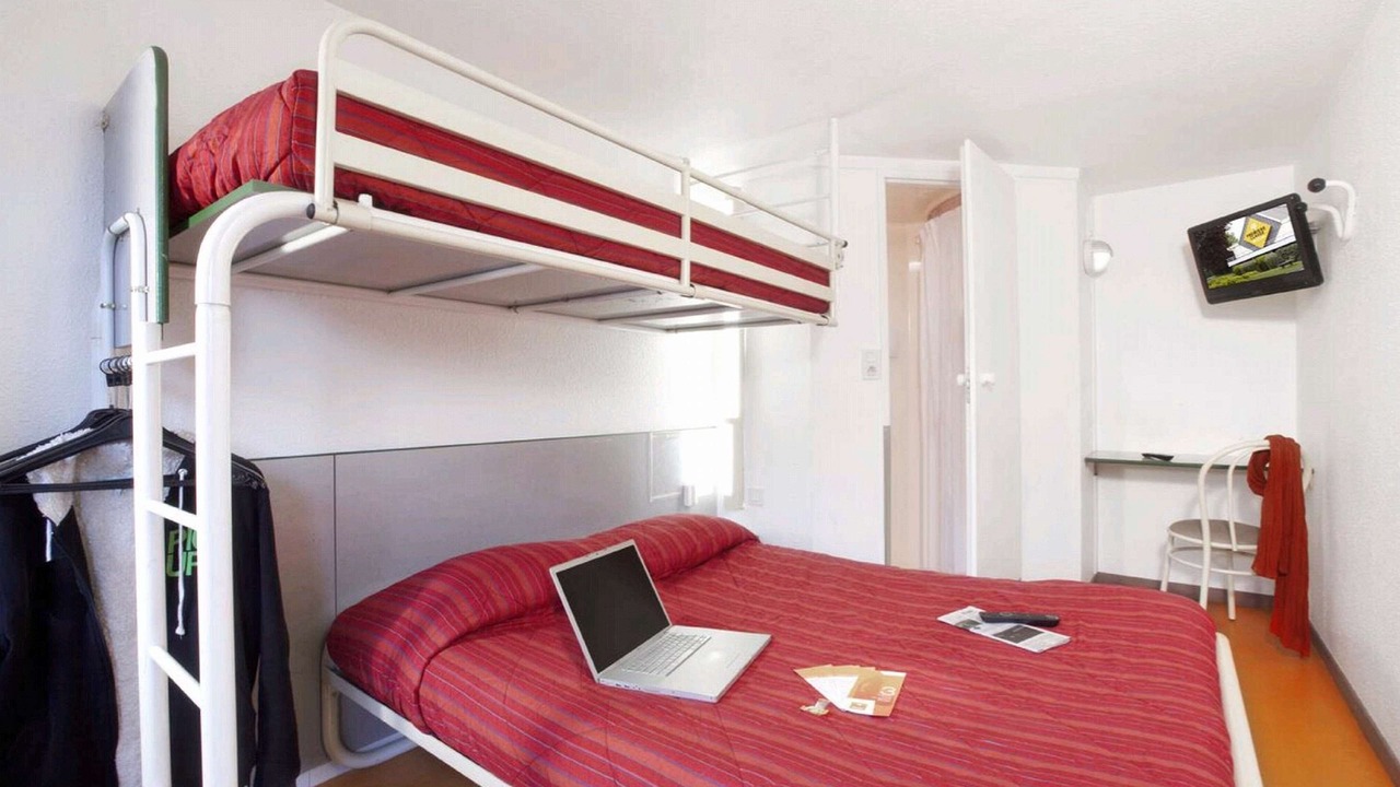 Photo of Bedroom in Perreux