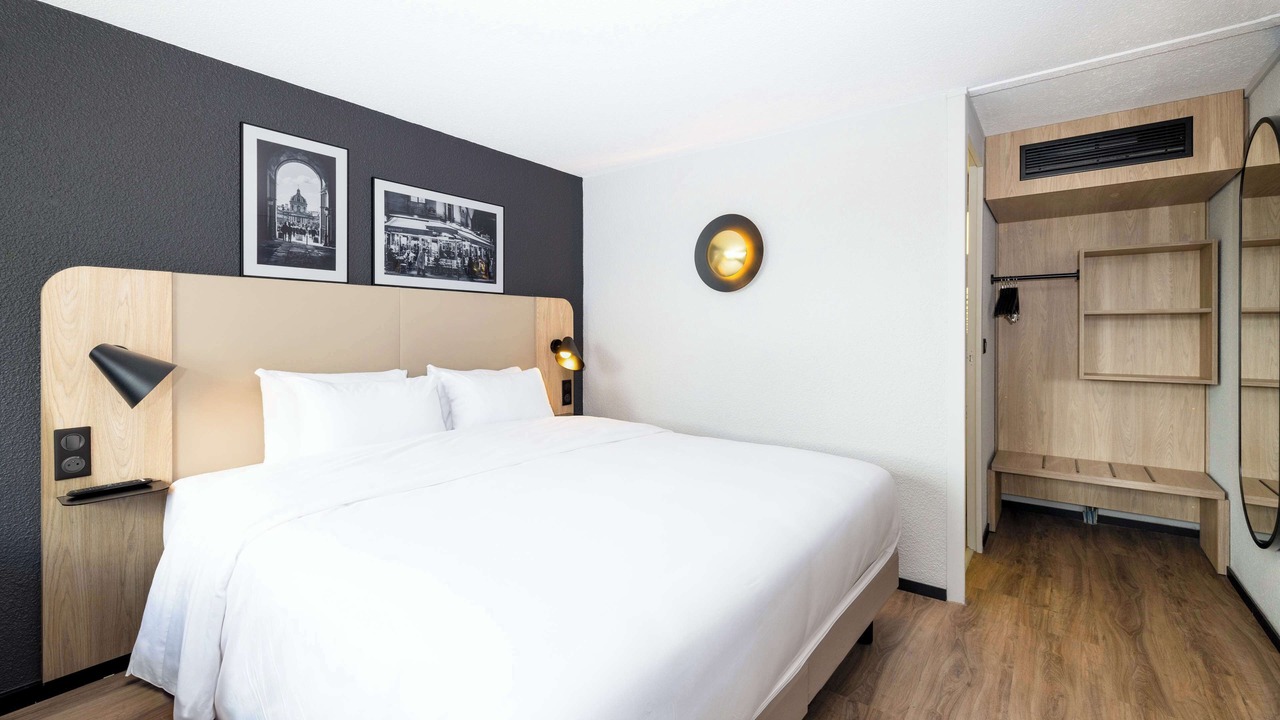 Photo of Bedroom in Les Ulis